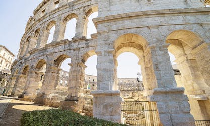 Recorrido a pie del patrimonio romano de Pula